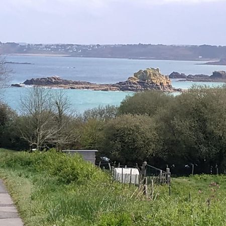 Maison Cosy Vue Mer A Guimaec Bagian luar foto